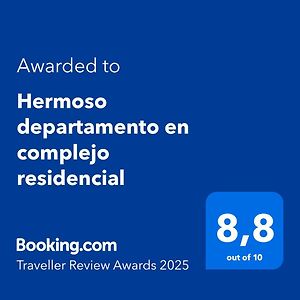 Hermoso departamento en complejo residencial